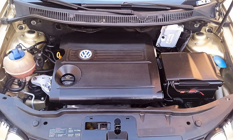 Volkswagen Polo Seda...