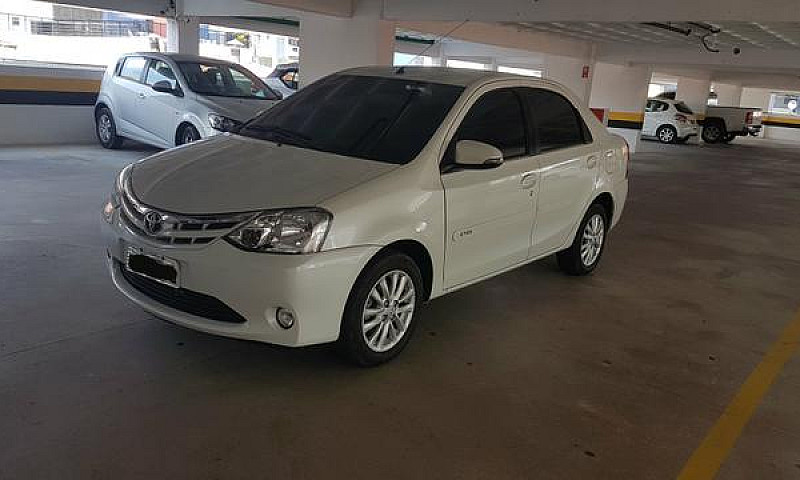 Toyota Etios 1.5 Xls...