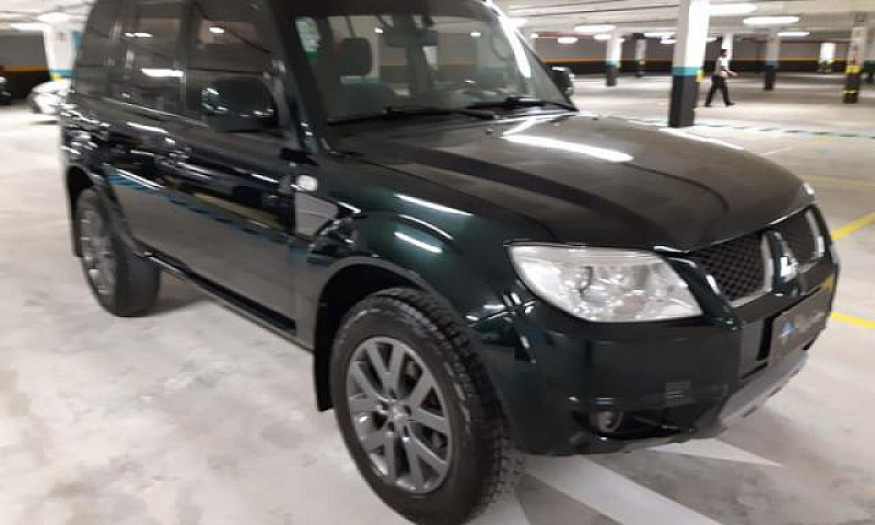 Mitsubishi Pajero Tr...