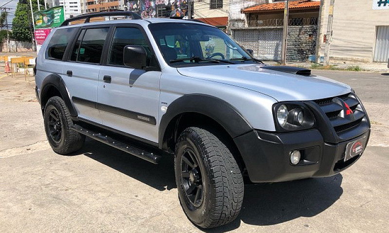Pajero Sport 2010...