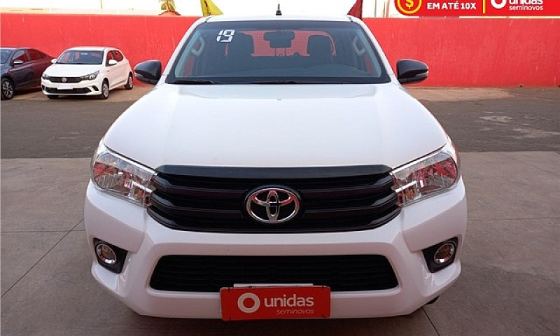 Toyota Hilux 2019 2....