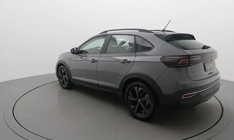 Volkswagen Nivus Hig...