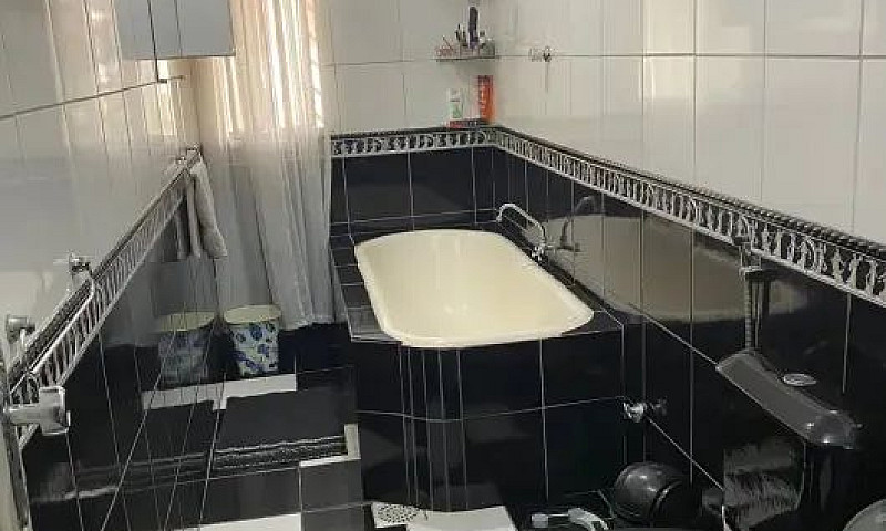 Imóvel Disponível Em...