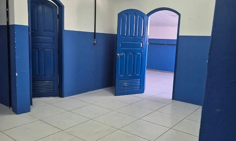 Vendo Casa Comercial...