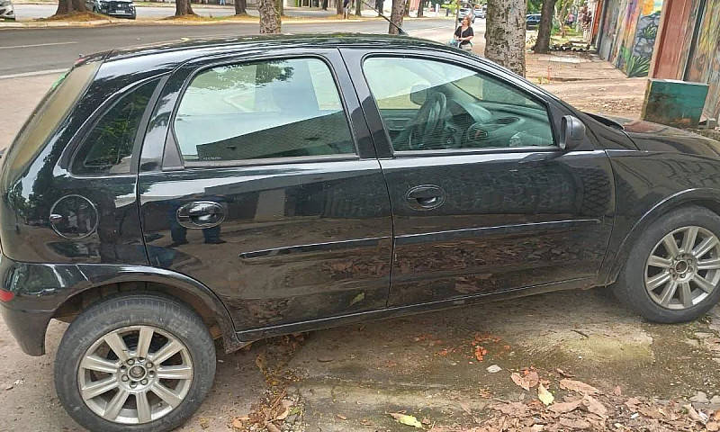 Chevrolet Corsa Hat....