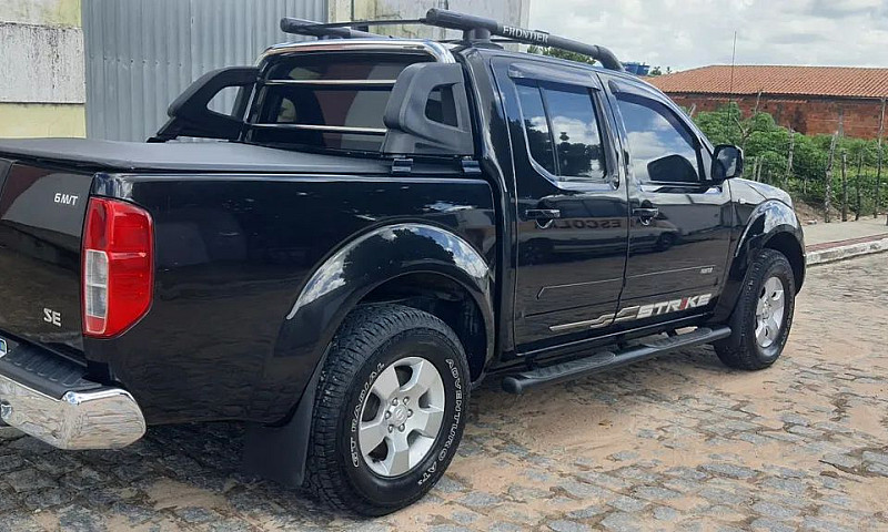 Nissan Frontier Se/S...