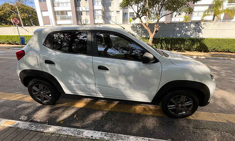 Renault Kwid Zen 1.0...