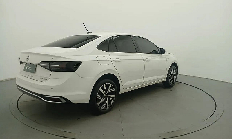 Volkswagen Virtus Hi...