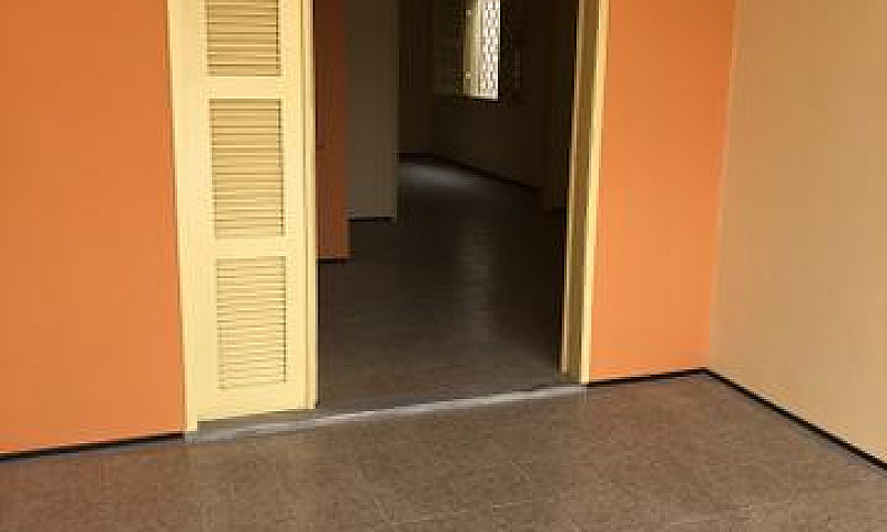 Alugo Casa Montese...
