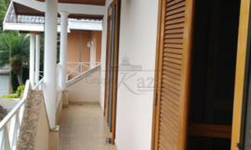 Ótimo Sobrado 256 M²...