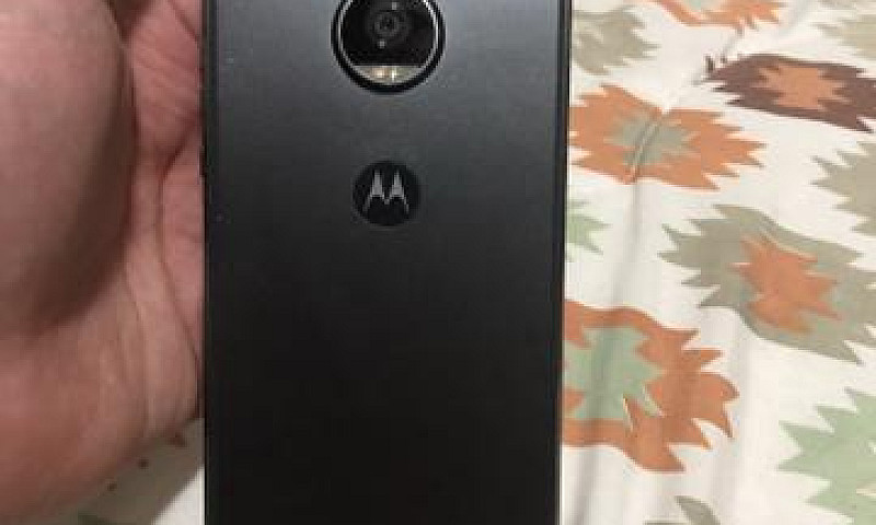 Moto Z2 Play...