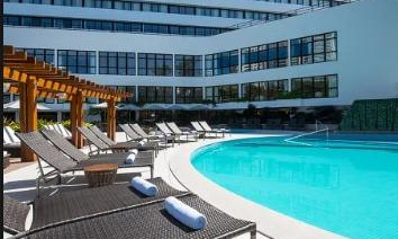 1/4 Cloc Marina Vist...
