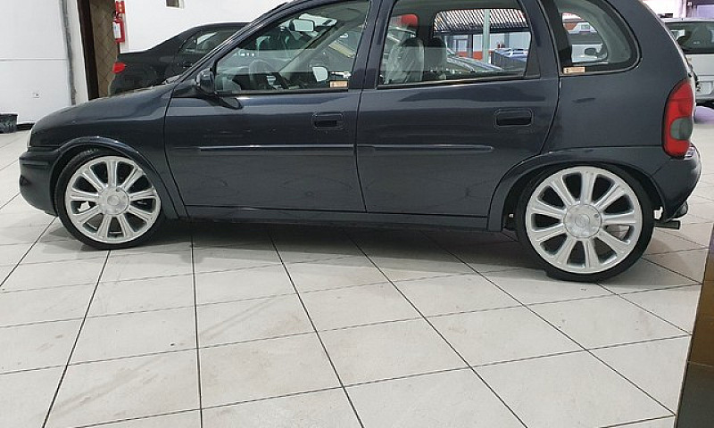 Chevrolet Corsa Mile...
