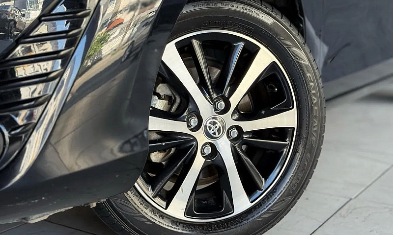 Toyota Yaris Xs 1.5 ...