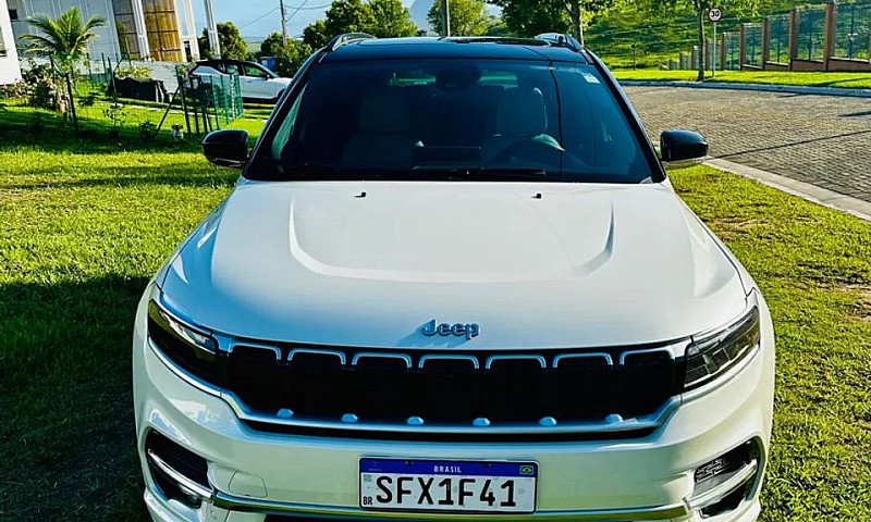 Jeep Commander Overl...