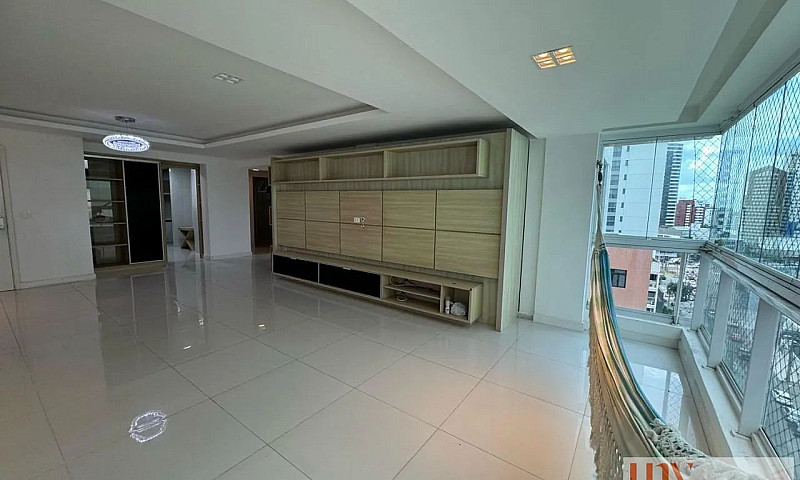 Apartamento Com 3 Su...