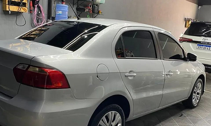 Volkswagen Voyage 1....