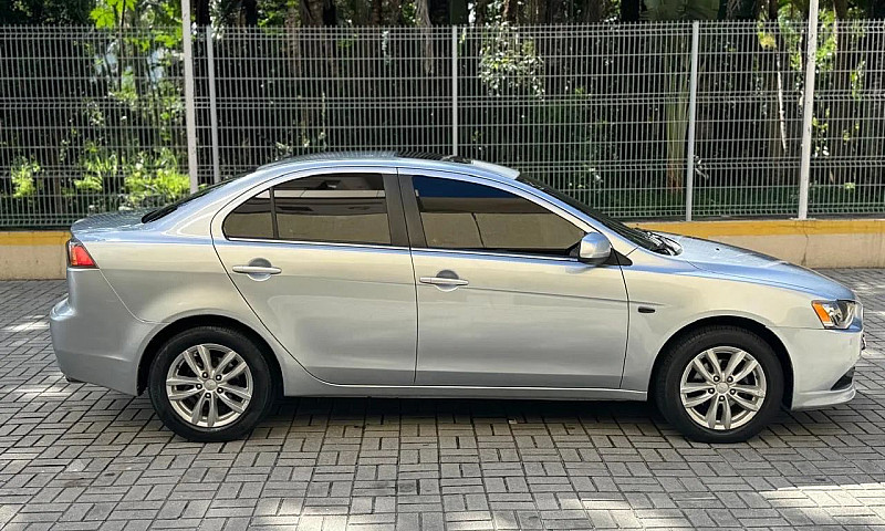 Mitsubishi Lancer 2....