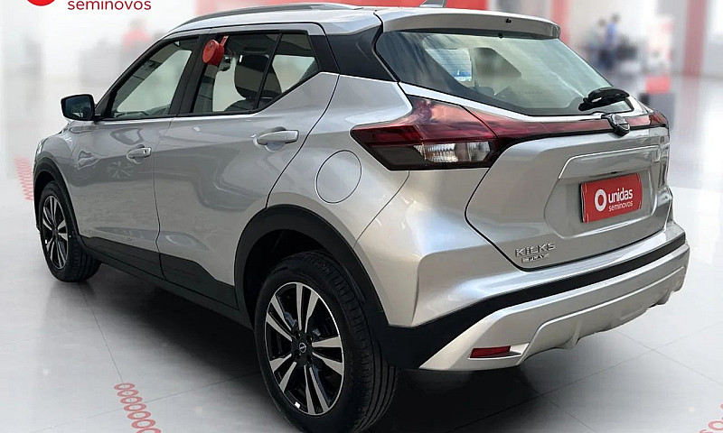 Nissan Kicks Sense 1...