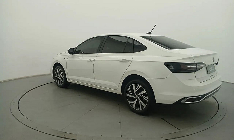 Volkswagen Virtus Hi...