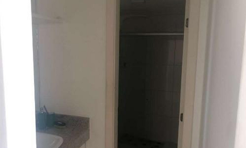 1/4 Cloc Marina Vist...