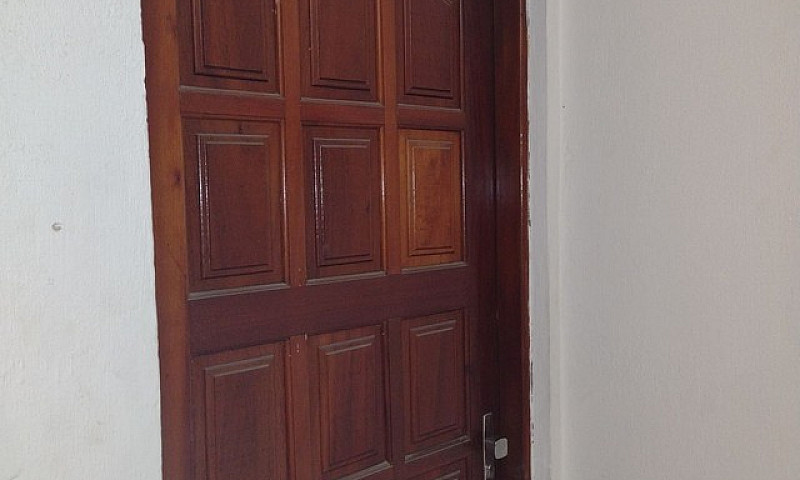 Alugo Apartamento Pr...