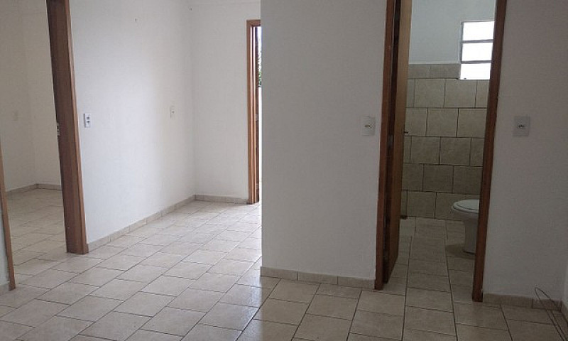 Aluga-Se Apartamento...