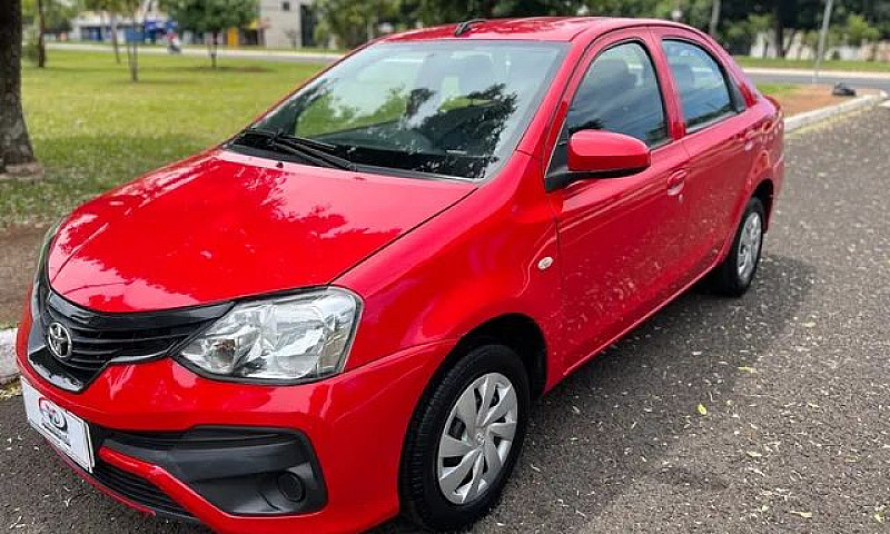Etios Sedan 2020 Úni...