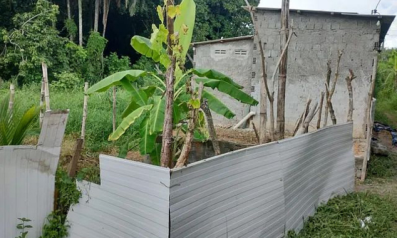Casa Com Terreno Atr...