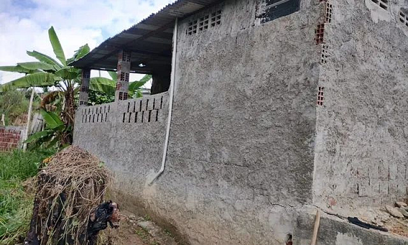 Casa Com Terreno Atr...