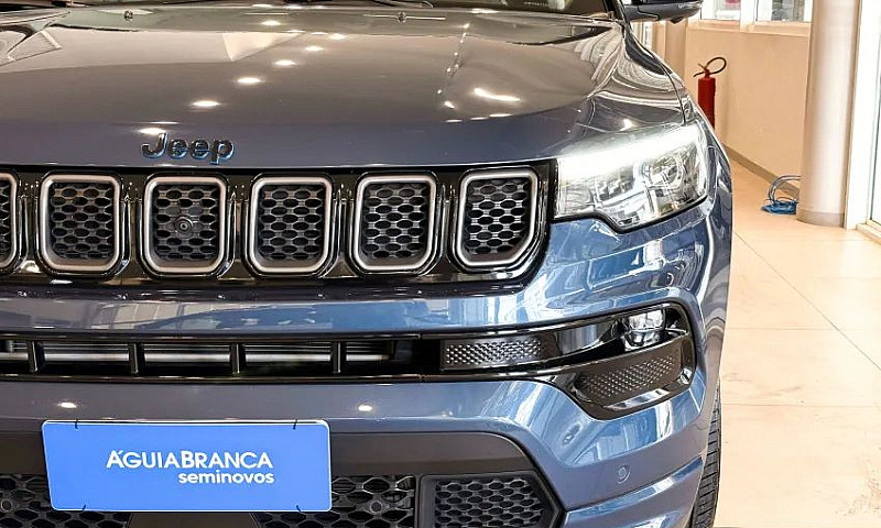 Jeep Compass 1.3 T27...