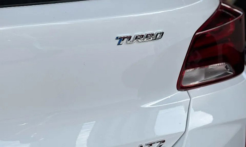 Onix 2020 Ltz 1.0 Tu...