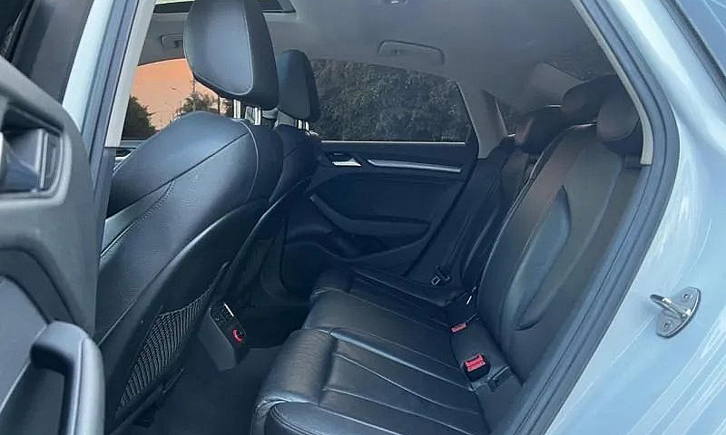 Audi A3 1.8 Tfsi Sed...