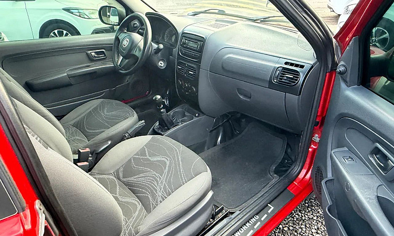 Fiat Strada Working ...