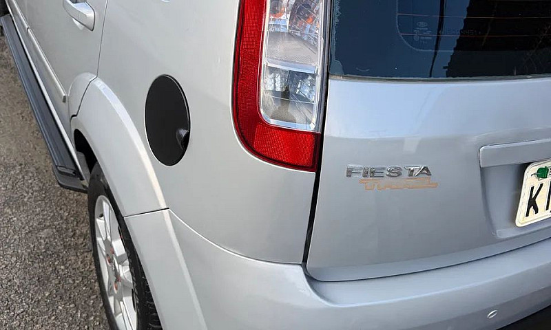Ford Fiesta Trail 1....