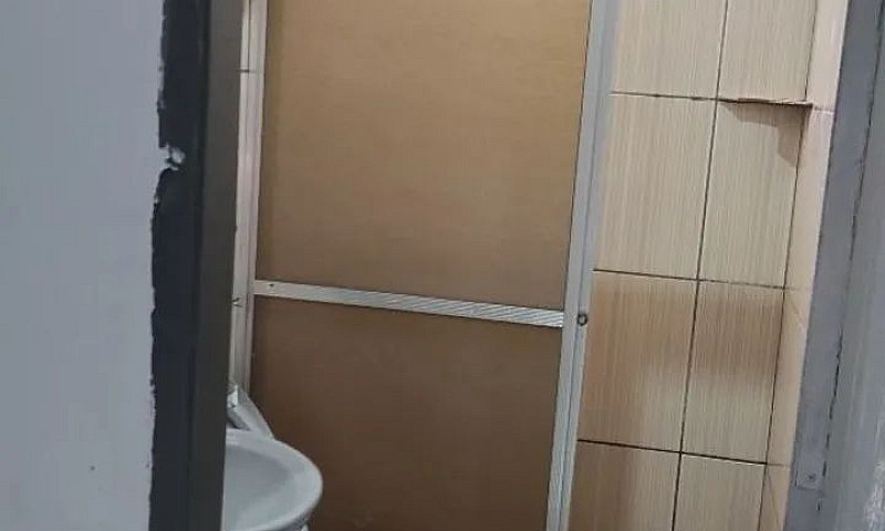 Alugo Kitnet ...
