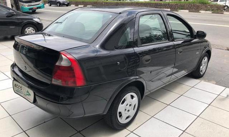 Chevrolet Corsa Seda...