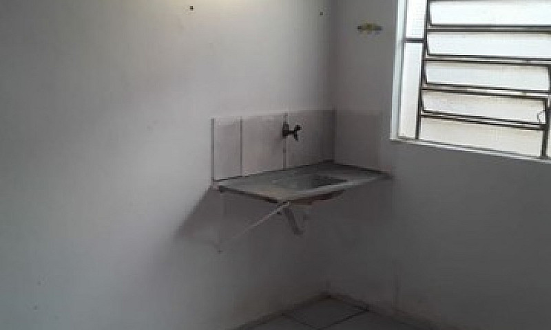 Kitnet Para Alugar...
