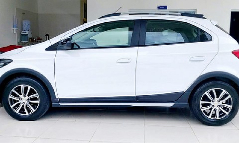 Onix Activ 1.4 Aut....