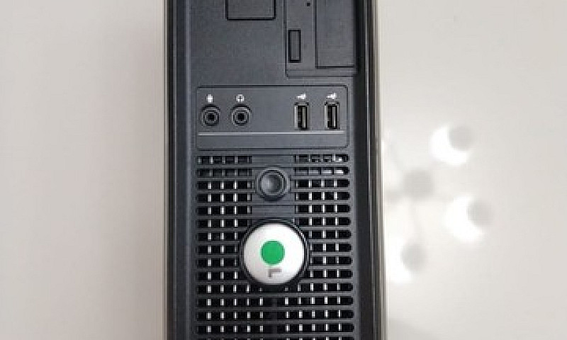 Computador Dell 780D...