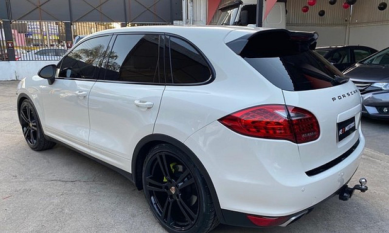 Porsche Cayenne S Co...