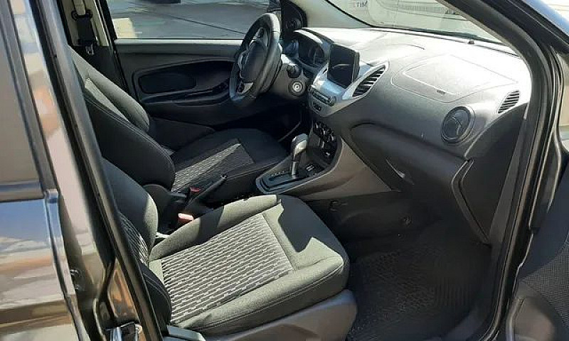 Carro Ka Sedan...