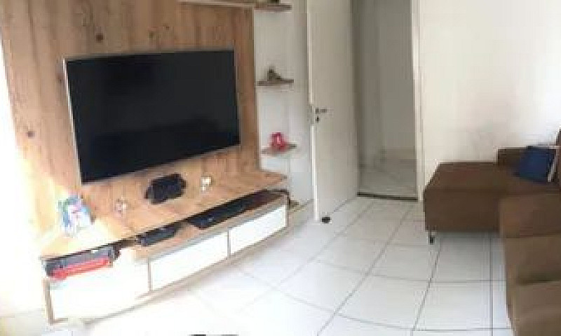 Condomínio Eduardo A...