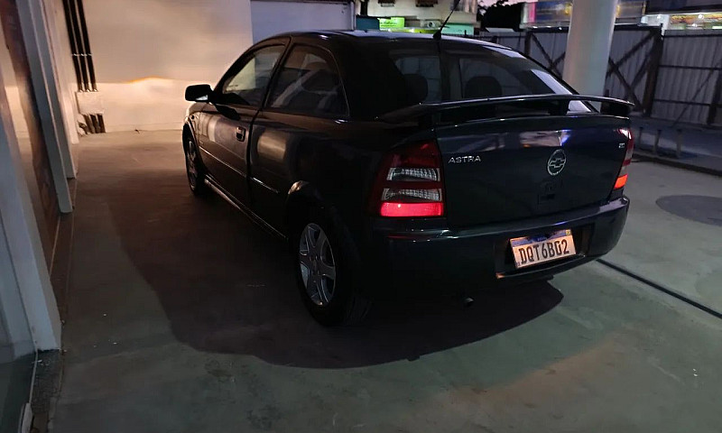 Chevrolet Astra Adva...