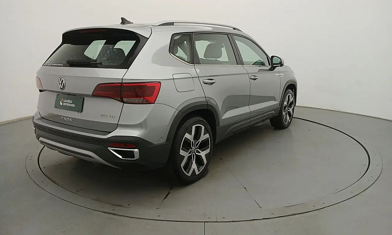 Volkswagen Taos High...