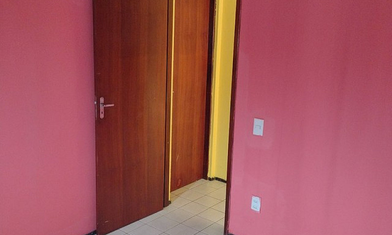 Alugo Apartamento Pr...