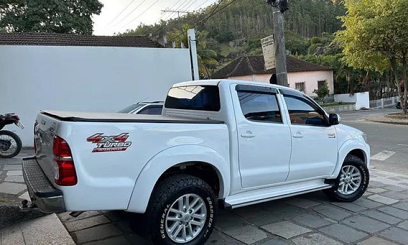 Hilux Srv 3.0 Diesel...