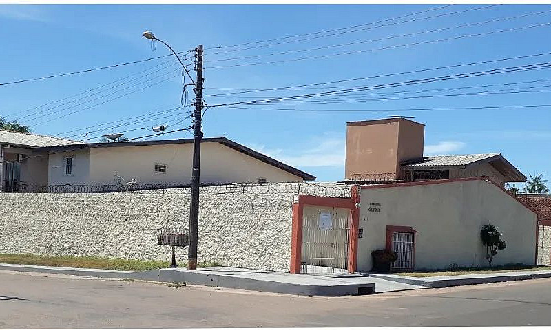 Apartamento C/ 1 Sui...