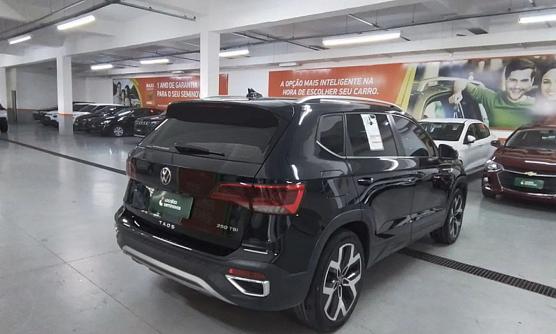 Volkswagen Taos High...