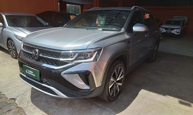 Volkswagen Taos 2023...
